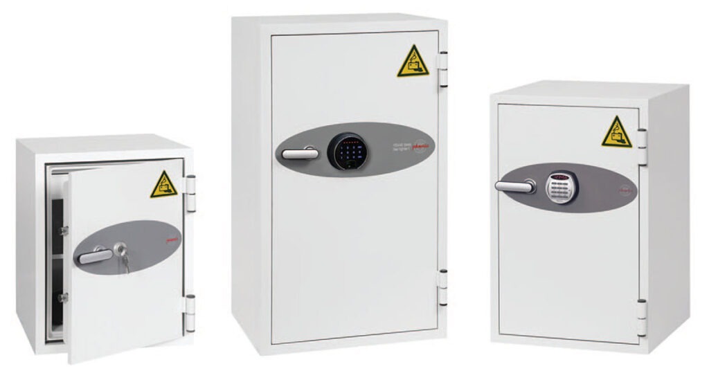 BS0440-BATTERY-FIGHTER-PHOENIX-SAFE